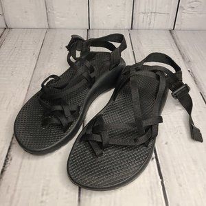 CHACO Women's Sz 8 Black Classic Strappy Sandals with Toe Loop Outdoor Hiking
